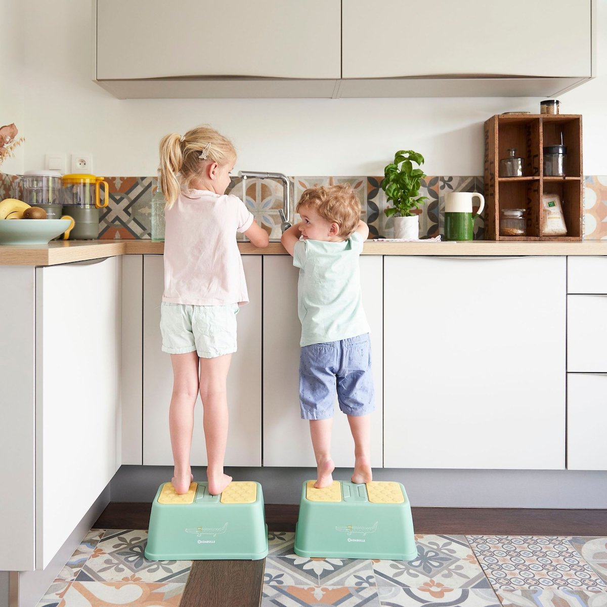 Non-slip step stool